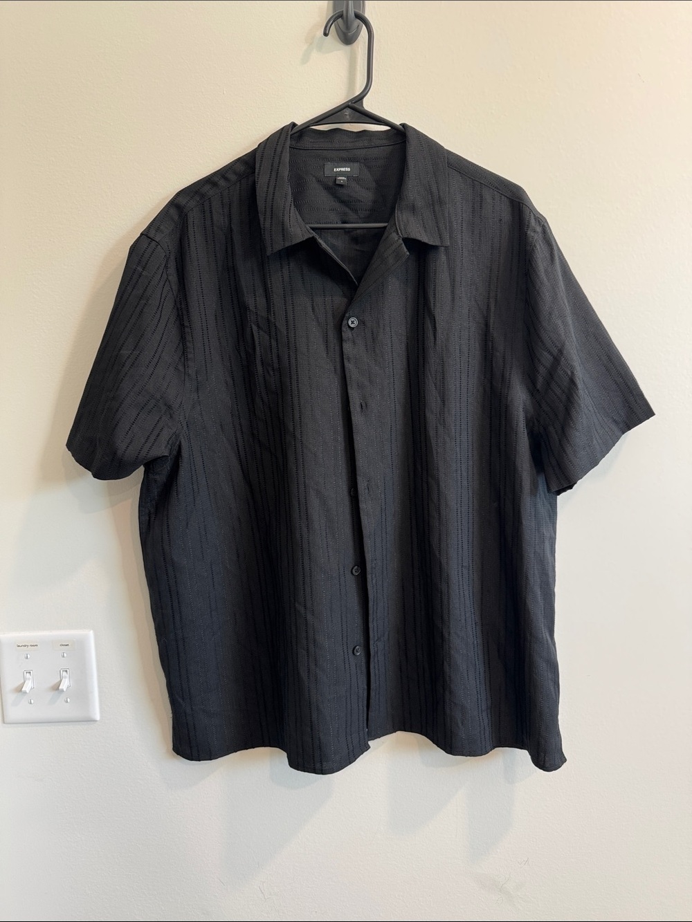 Express Men’s Black Short-Sleeve Button-Down Shirt